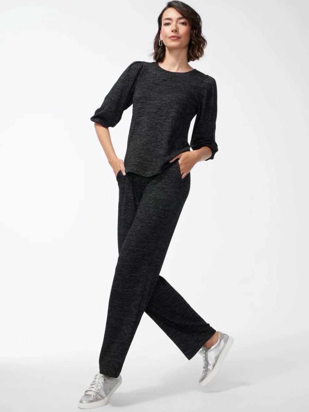 NEW Chico’s Zenergy Soft Essential Black Wide-Leg Knit Pants
